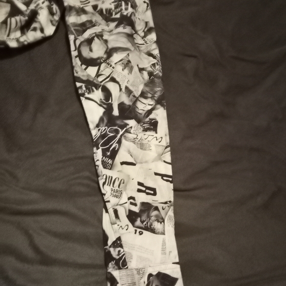 Men's Large Balenciaga Paris News clip Button up shirt - Picture 7 of 10